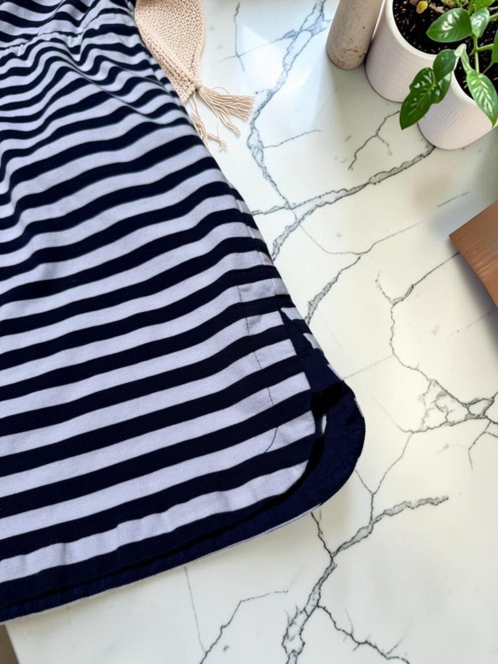 Tommy Bahama Amira Stripe Drawstring Dress Size XL Pockets Navy White Boat Neck - Picture 6 of 10